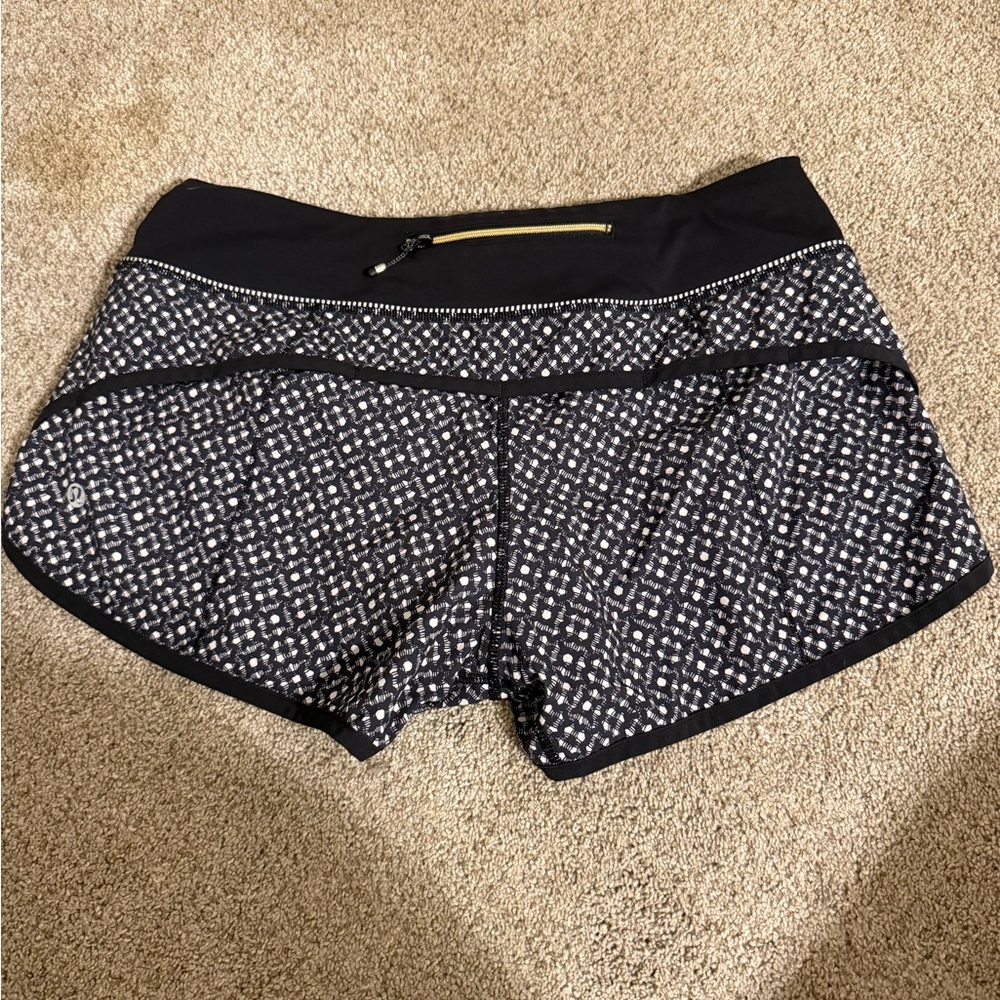 Lululemon’s Women’s Speed Up Low Rise Lined 2.5”